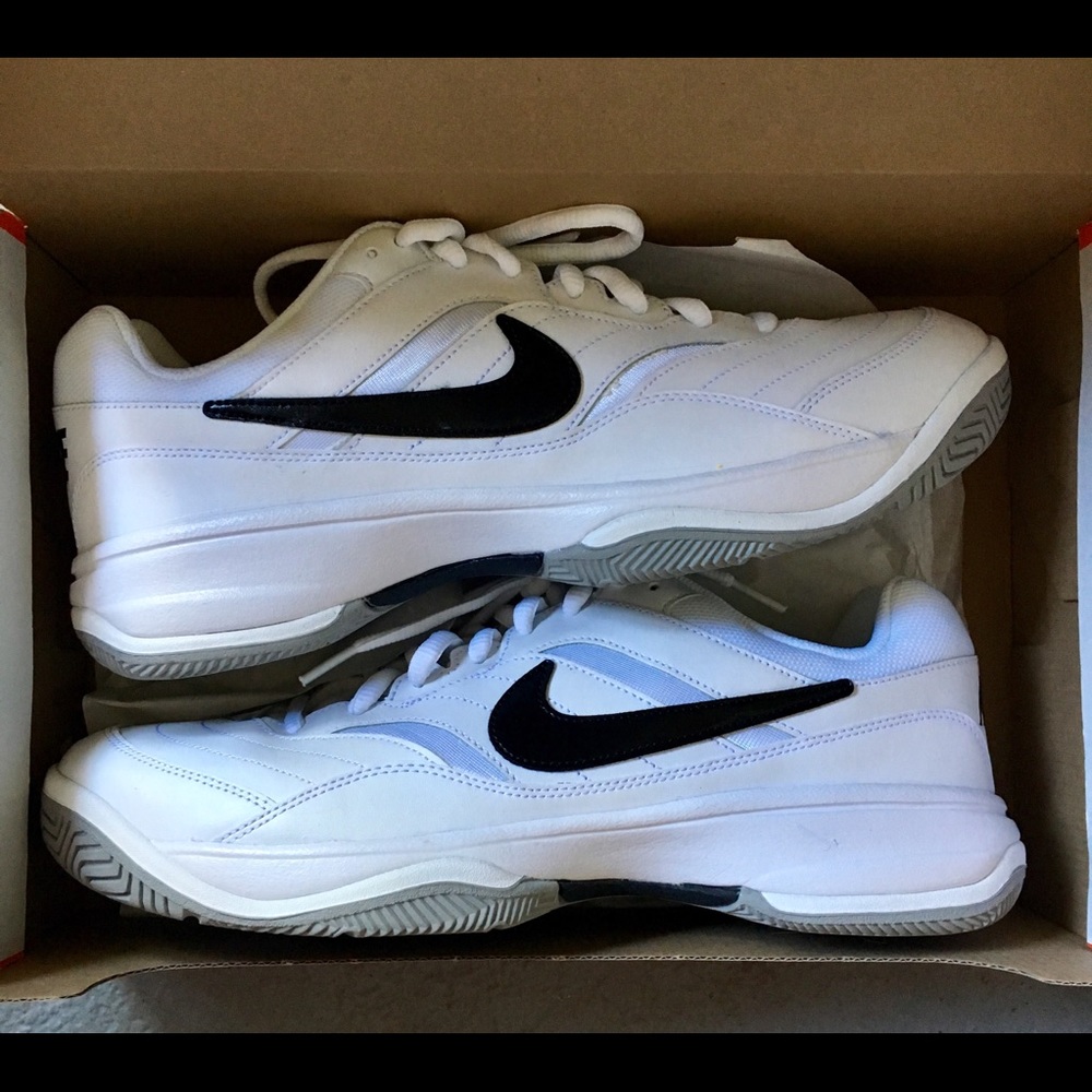 Nike Court Lite Wide